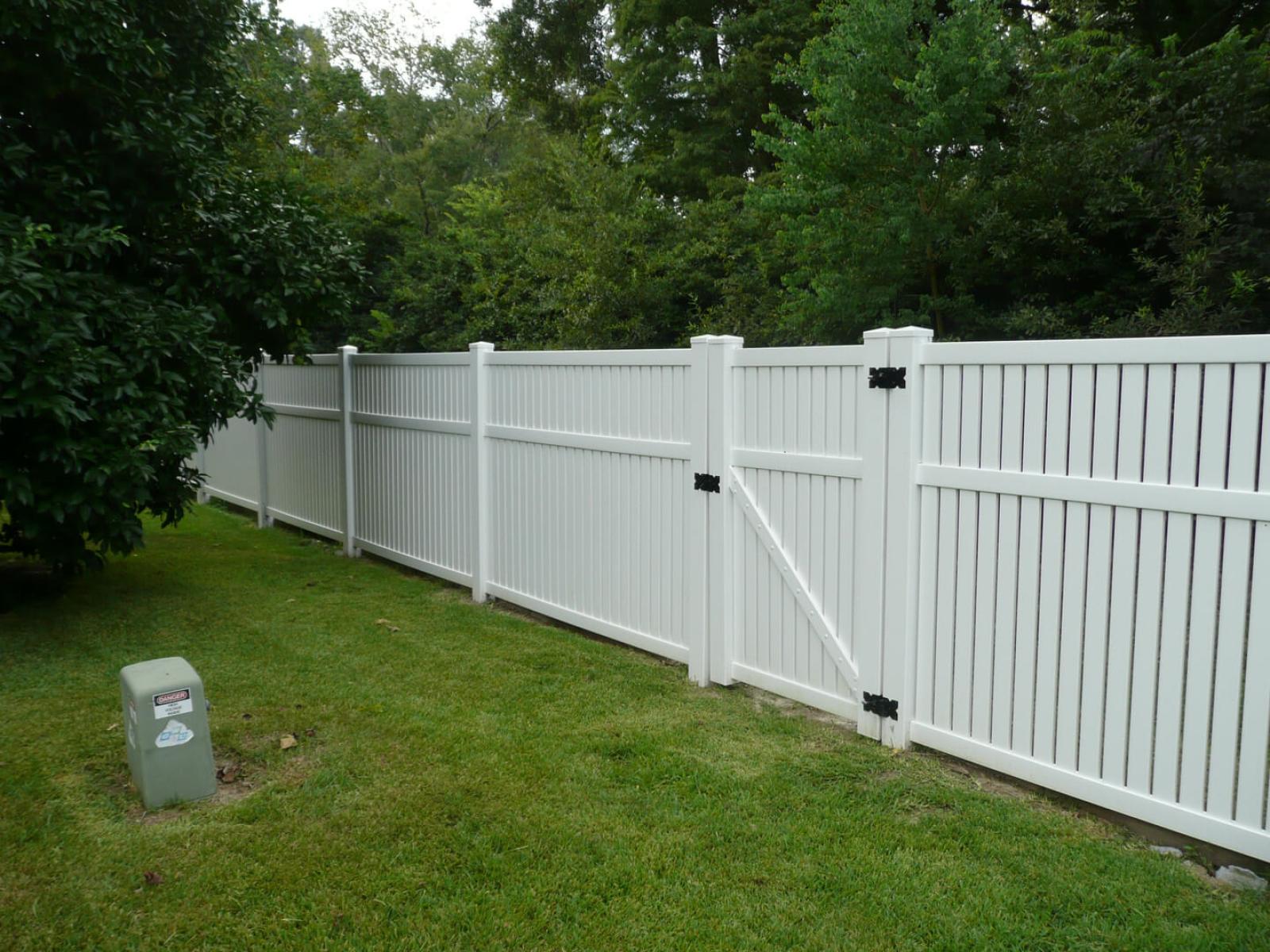 Vinyl - Country Estate Fence | Browse Vinyl Fencing, Gates & More