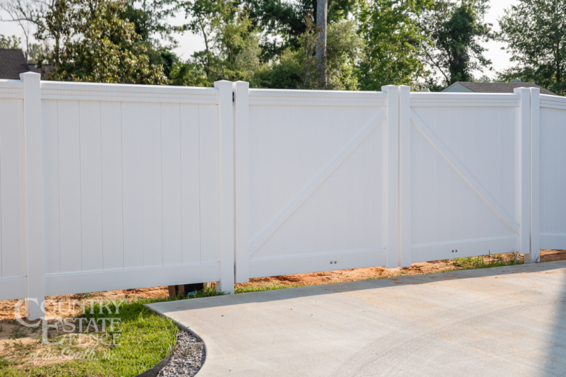 Vinyl vs Wood Fence Why Vinyl May Be Better for You Country Estate Fence