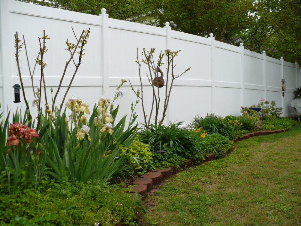 Secure Your Property with Hurricane Fencing, White 8 Lakeland Central OK