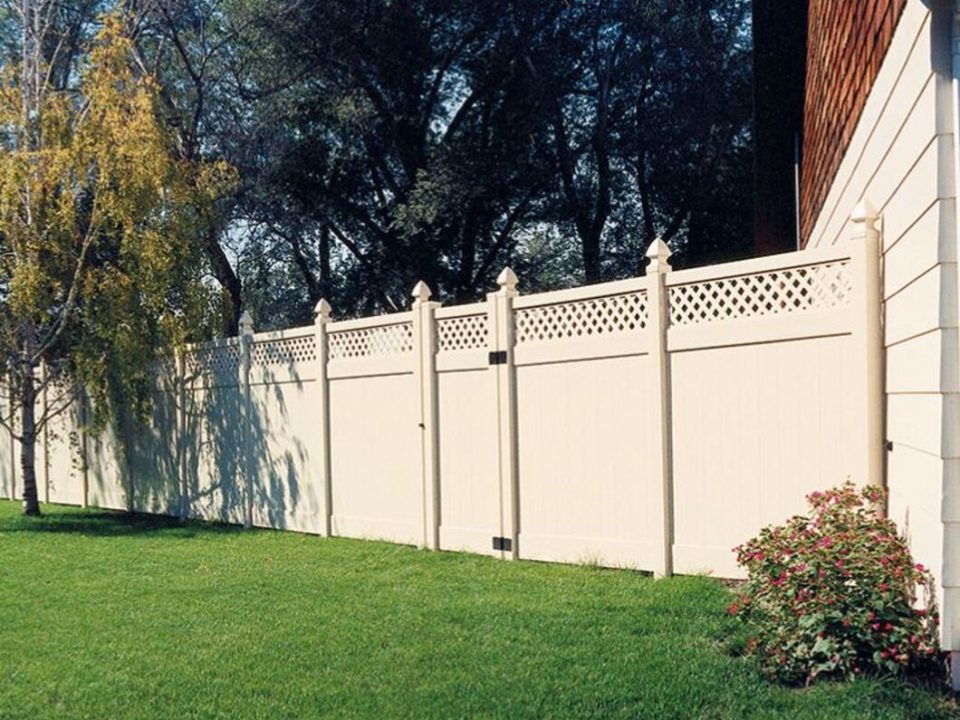Commitment to Quality: Country Estate Fence's Promise, Almond 7ft Hollingsworth with Gate