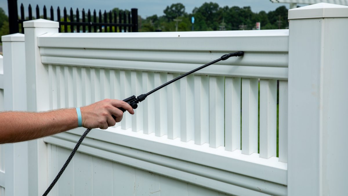 Tips For Making Your Vinyl Fence Look Its Best
